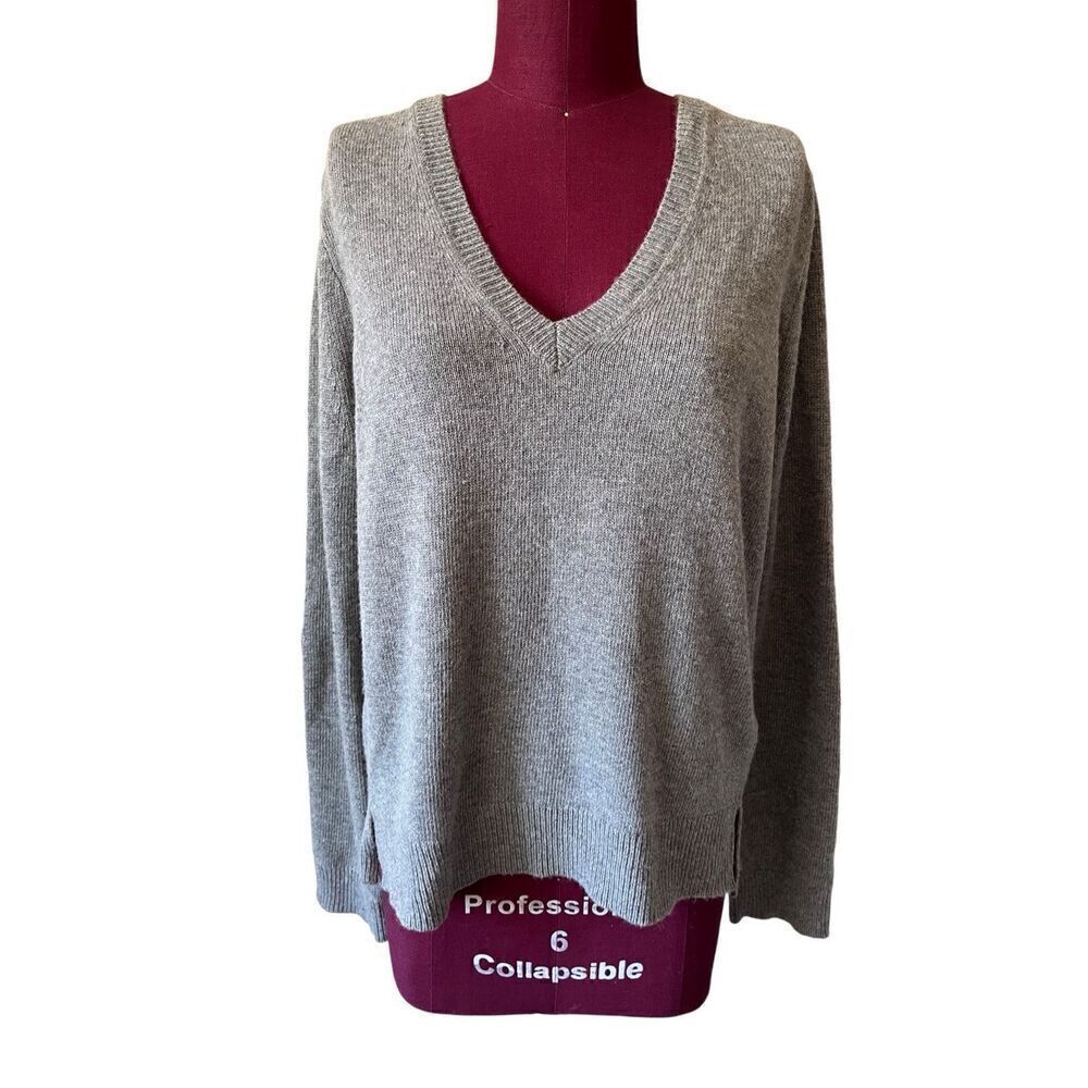 J.Crew V-neck Sweater Leather Sleeves‎ Gray Wool Blend